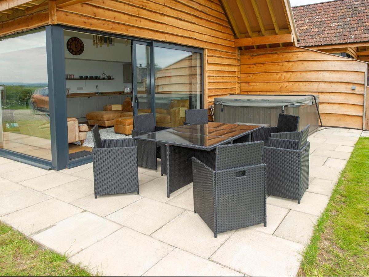 Starling Lodge Wedmore Eksteriør bilde